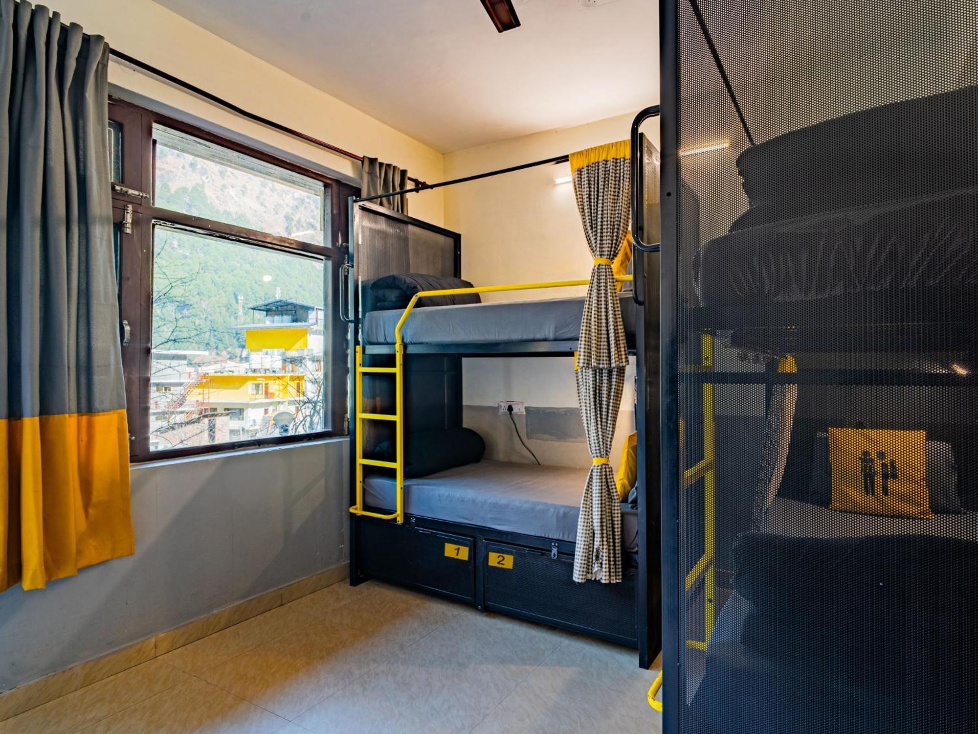Hostel The *
